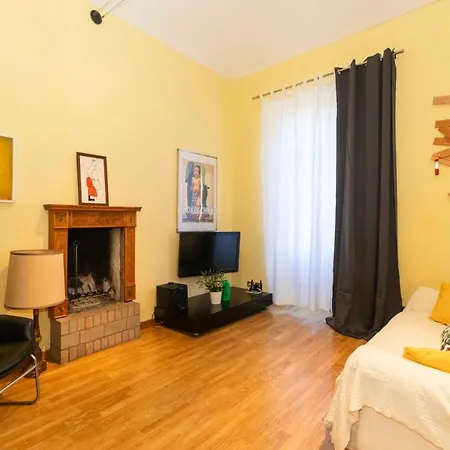 Porta Nuova & San Salvario Roomy Flat * Turin