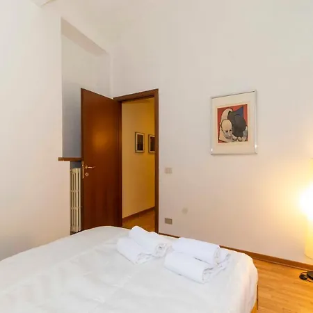 Porta Nuova & San Salvario Roomy Flat